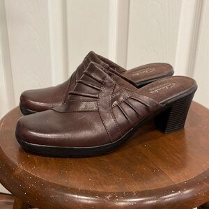 Clarks Bendables Brown Women’s Size 7M Mules